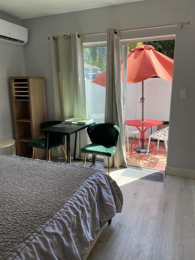 デルレイビーチCozy Studio Near Atlantic Ave W/Private Patioアパートメント エクステリア 写真